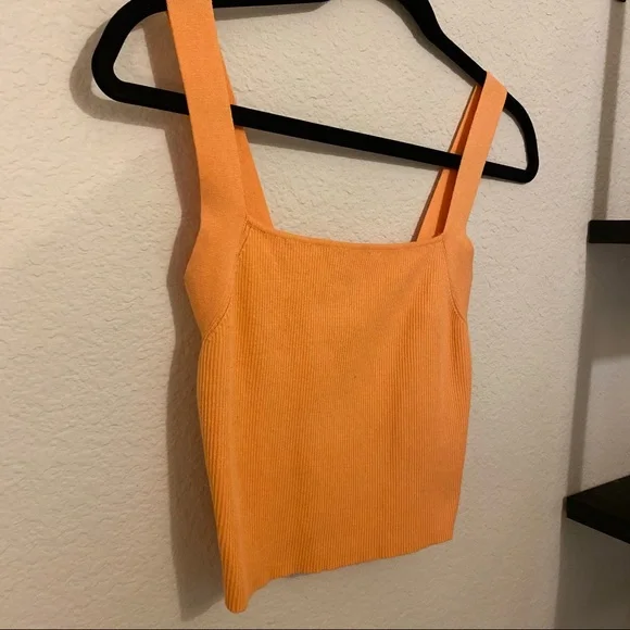 ZARA Crop Top - Picture 3 of 5